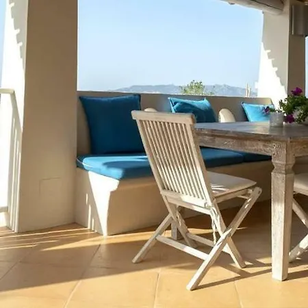 Sleeps 8 Wifi Villa *